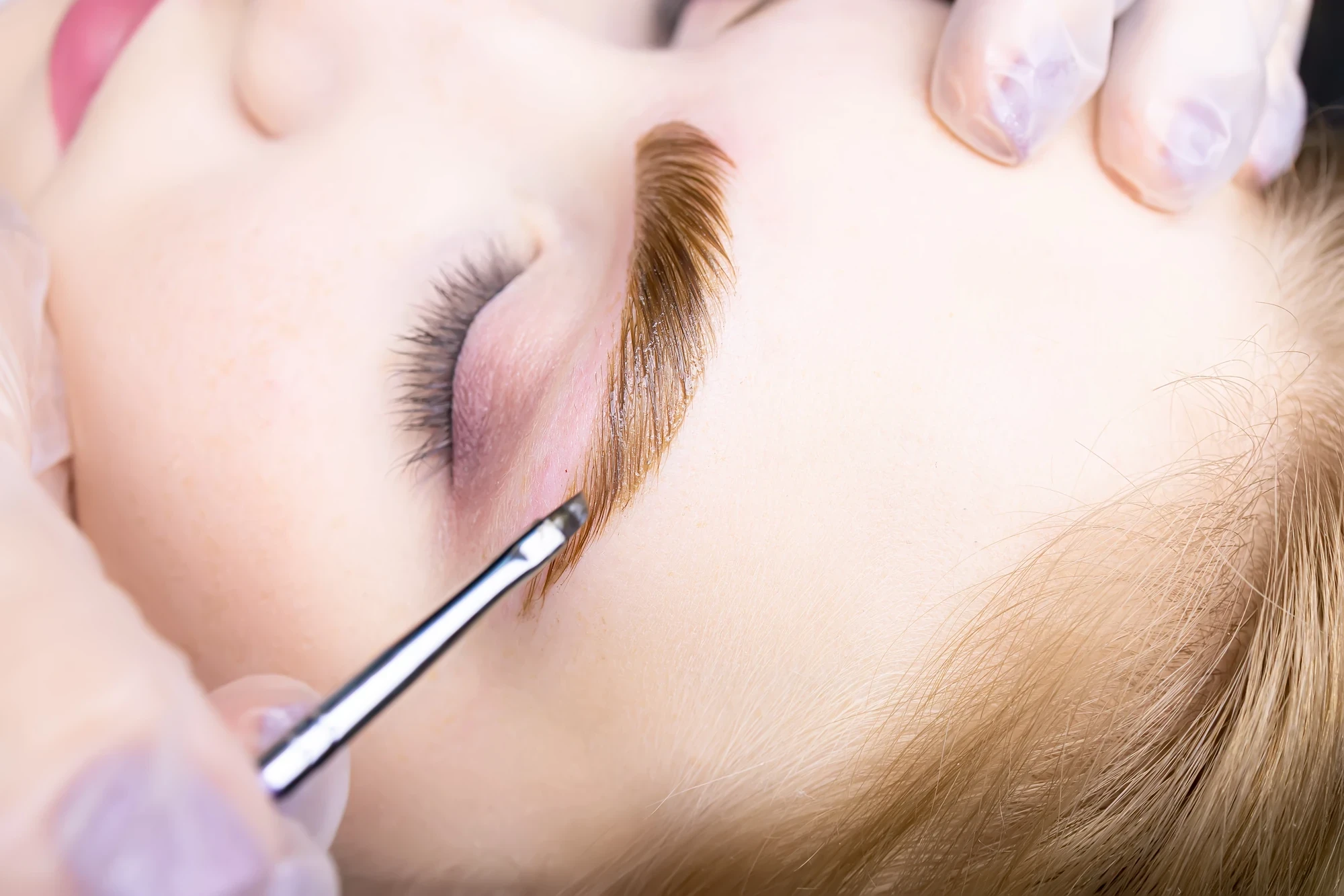 By Saif Frisör in Stadthagen - Augenbrauen und Wimpern